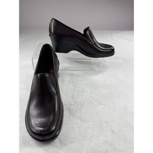 Clarks Wedge Heel Clogs Shoes Women's 8.5 M Brown Leather Slip On Round‎ Toe